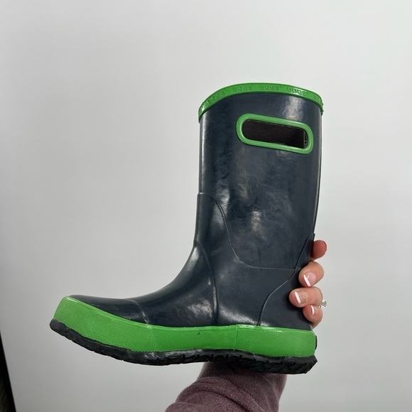 BOGS Solid Rubber Rain Boots Youth US Size 2 - Picture 2 of 8